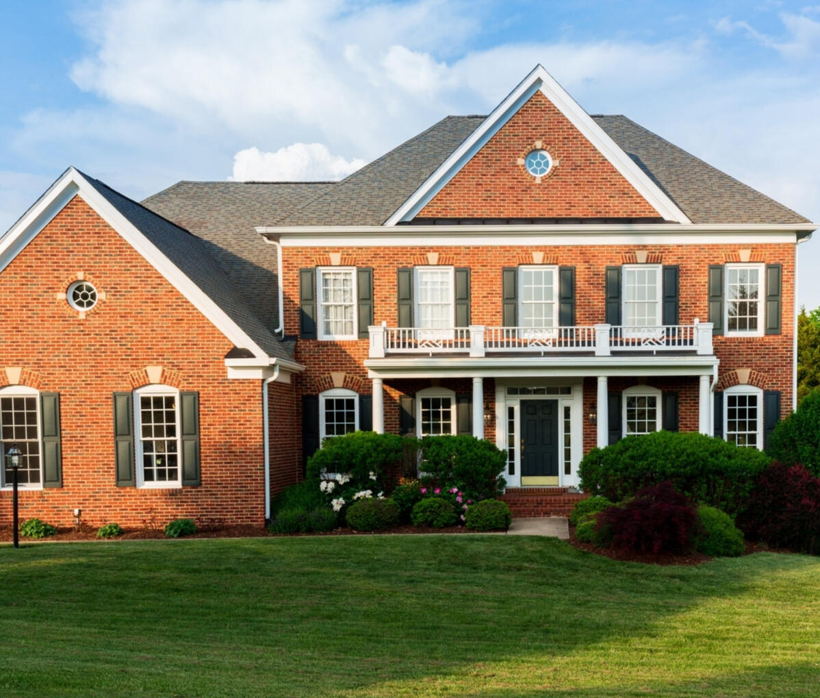 Senior homeowners LifeEstatesDirect.com